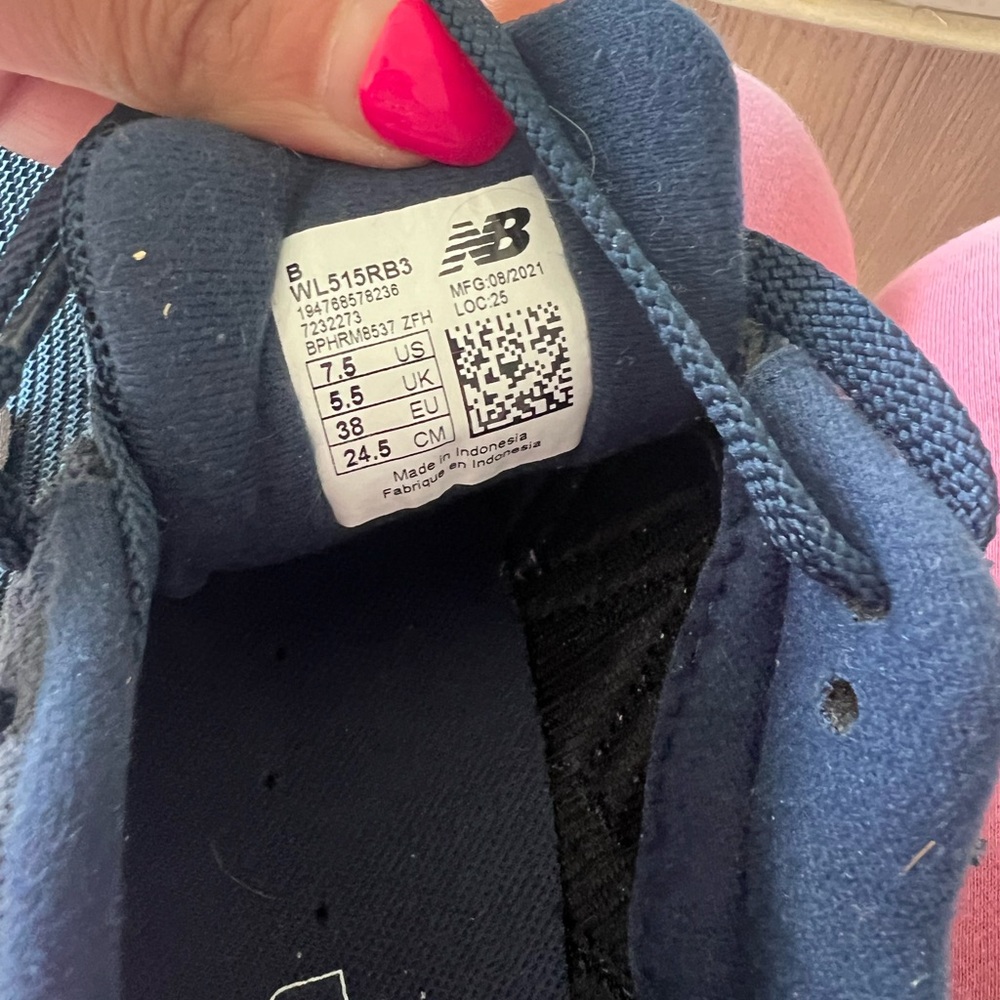 New Balance - Picture 5 of 5